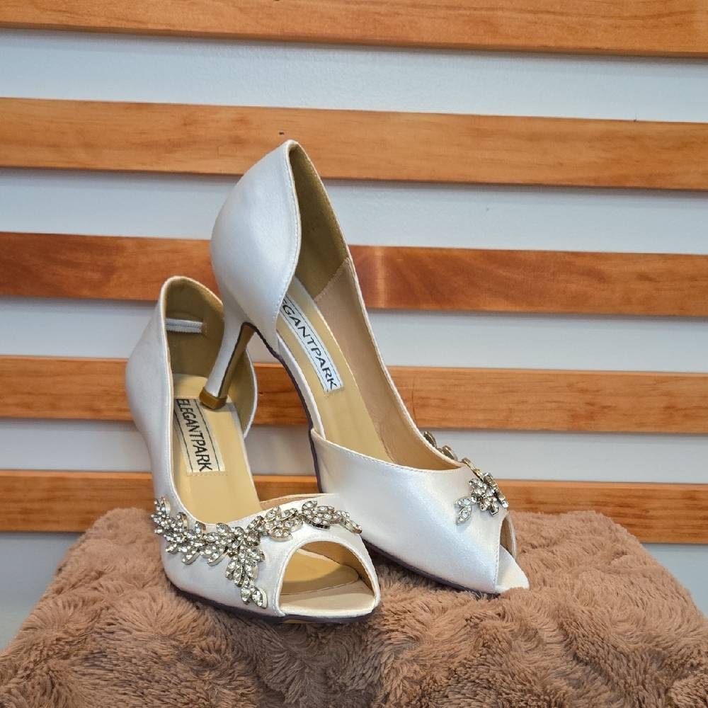 Elegant Park‎ Ivory Satin Crystal Embellished Peep Toe Bridal Heels Wedding